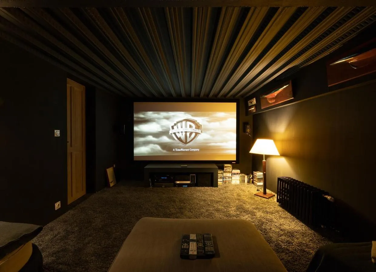 VILLA LE LOFT - CALME&DECO - Patio intime - Salle de Cinéma - Centre Ville Vannes France