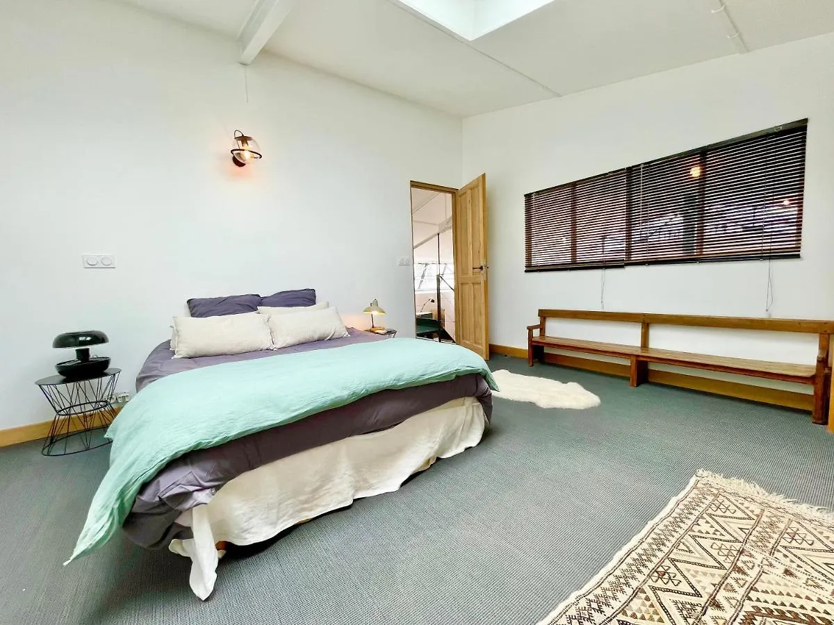 VILLA LE LOFT - CALME&DECO - Patio intime - Salle de Cinéma - Centre Ville Vannes