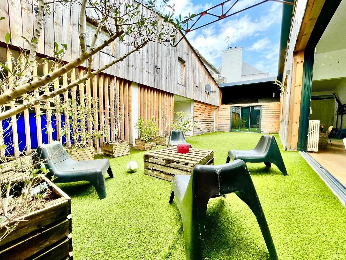 VILLA LE LOFT - CALME&DECO - Patio intime - Salle de Cinéma - Centre Ville Vannes France