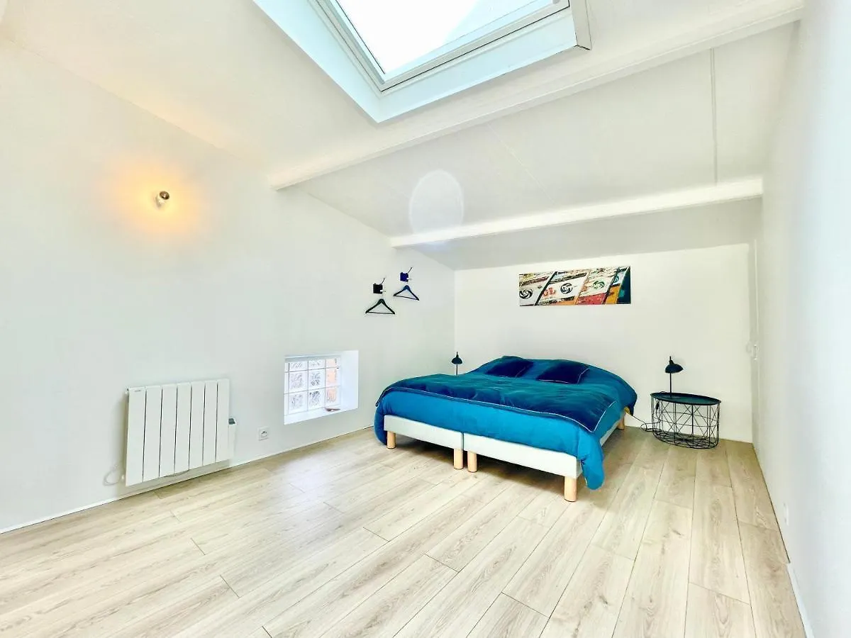 VILLA LE LOFT - CALME&DECO - Patio intime - Salle de Cinéma - Centre Ville Vannes